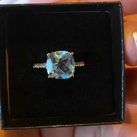 Sky Blue Size 7 Topaz Ring 4.62cts - Picture 3 of 5